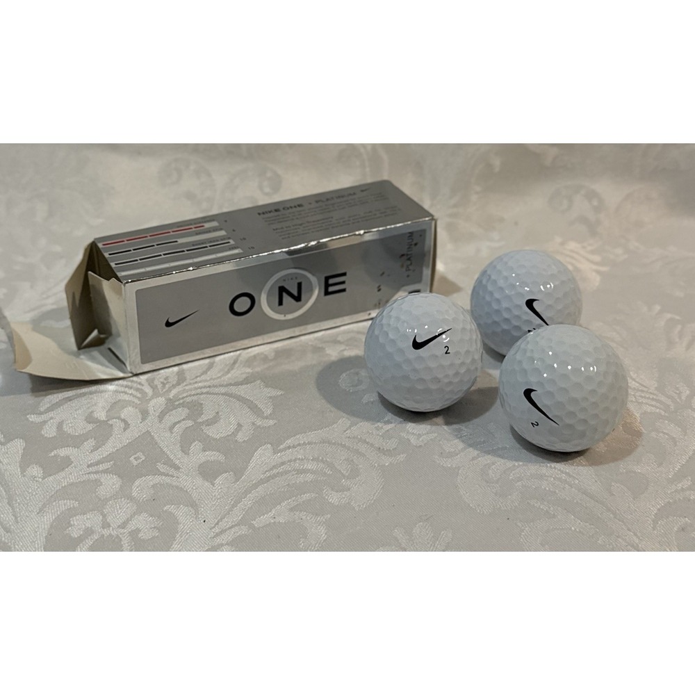 Nike Golf ONE Platinum 1 Sleeve / 3 Golf Balls Med To High Trajectory